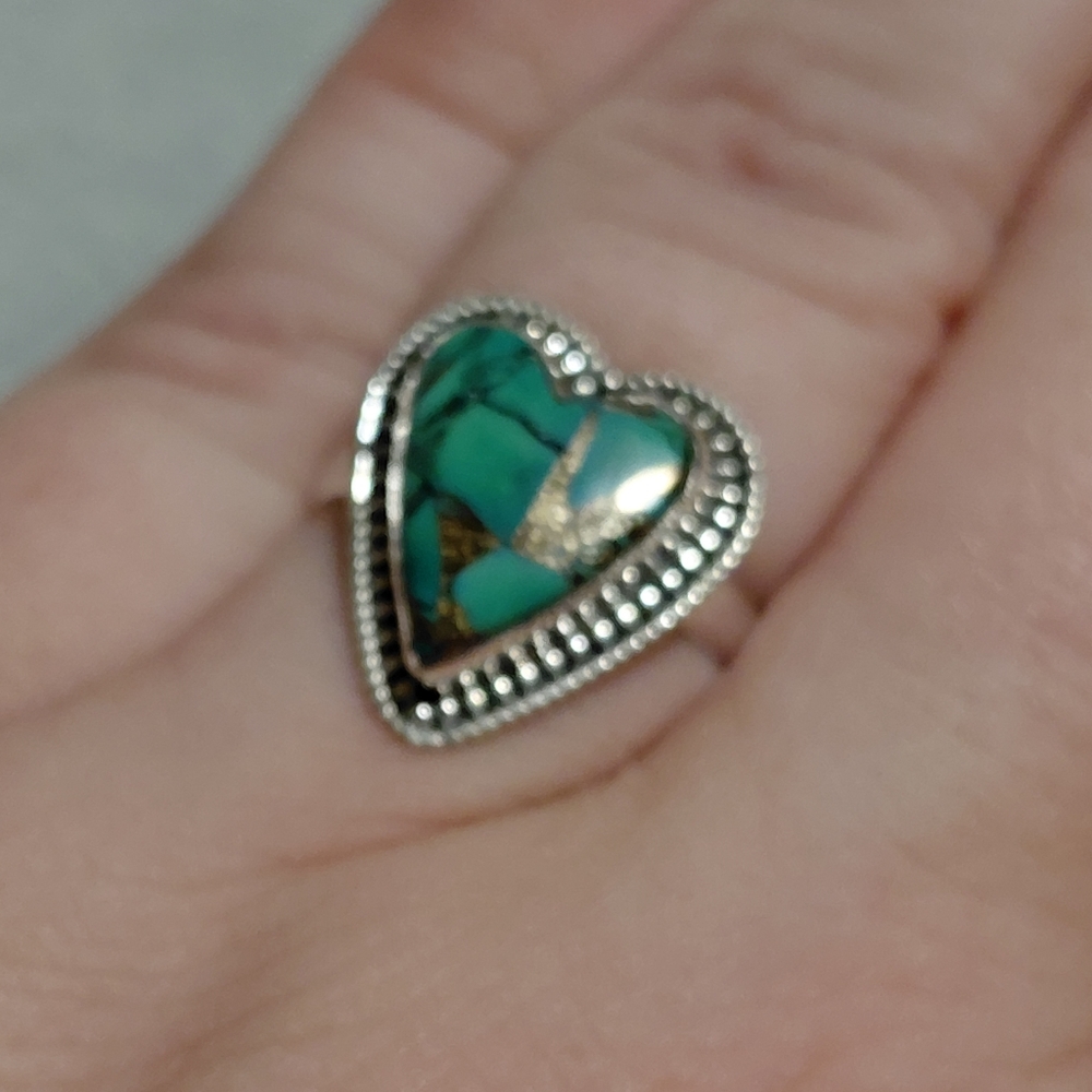 Heart-Shaped Green Dahlia Turquoise Silver Ring - Picture 6 of 13